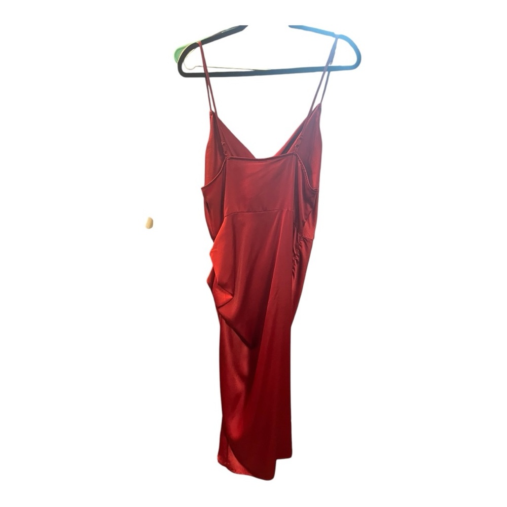 FLOERNS BRICK RED SATIN FEEL SPAGHETTI STRAP COWL NECK WRAP STYLE DRESS NWT - Picture 8 of 11